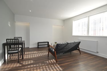 1 bed flat, Addison Road, Flat 5, North Hill, Plymouth, PL48LL - Image 2